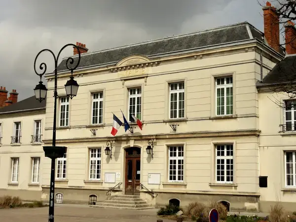 Abri Piscine Rétractable Spécialiste abri de piscine Bessancourt