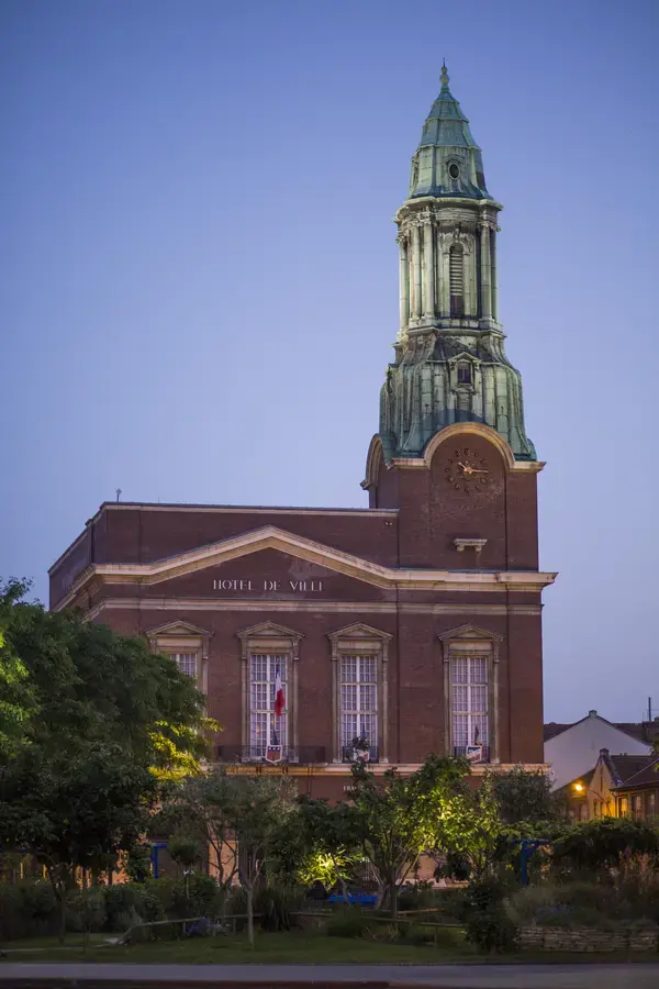 Abri Piscine Rétractable Spécialiste abri de piscine Bois-Colombes