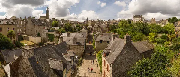 Abri Piscine Rétractable Spécialiste abri de piscine Dinan