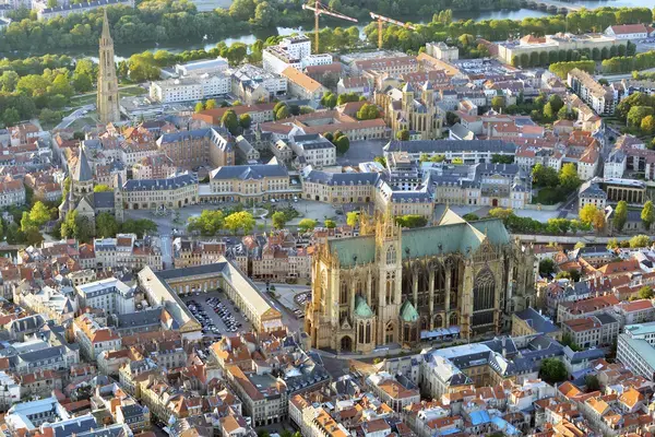 Abri Piscine Rétractable Spécialiste abri de piscine Metz