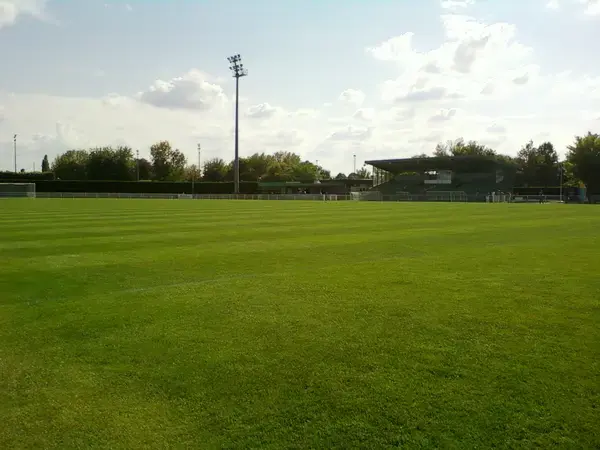 Abri Piscine Rétractable Spécialiste abri de piscine Moissy-Cramayel