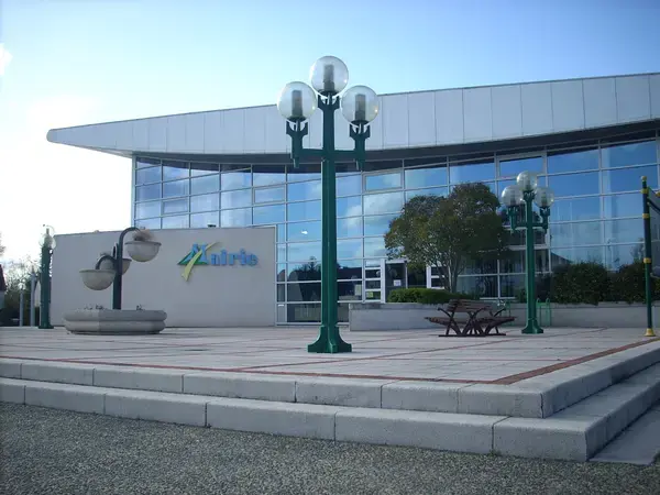 Abri Piscine Rétractable Spécialiste abri de piscine Mulsanne