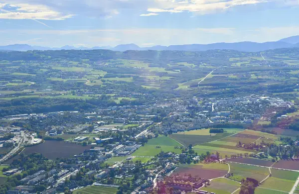 Abri Piscine Rétractable Spécialiste abri de piscine Saint-Julien-en-Genevois