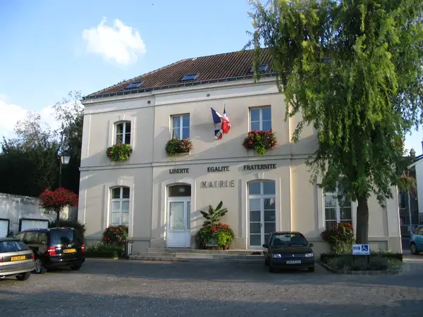 Abri Piscine Rétractable Spécialiste abri de piscine Saint-Thibault-des-Vignes