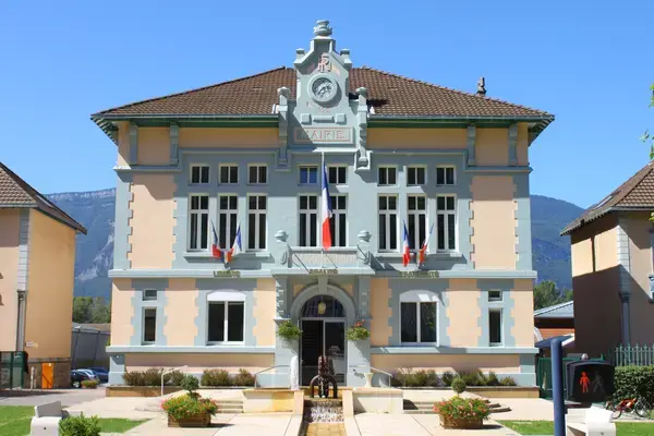 Abri Piscine Rétractable Spécialiste abri de piscine Villard-Bonnot